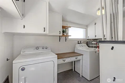 7729 12th Avenue SW Seattle WA 98106