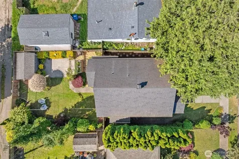 7729 12th Avenue SW Seattle WA 98106