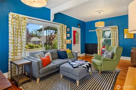 7729 12th Avenue SW Seattle WA 98106