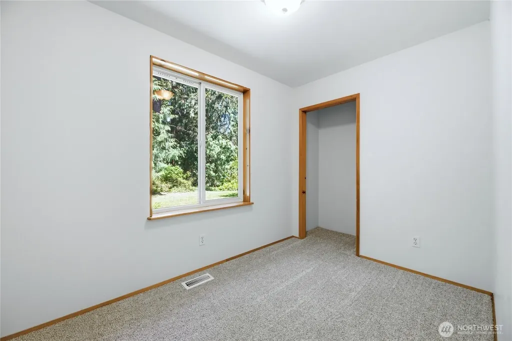 25520 164th Street E Buckley WA 98321