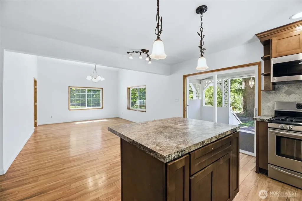 25520 164th Street E Buckley WA 98321