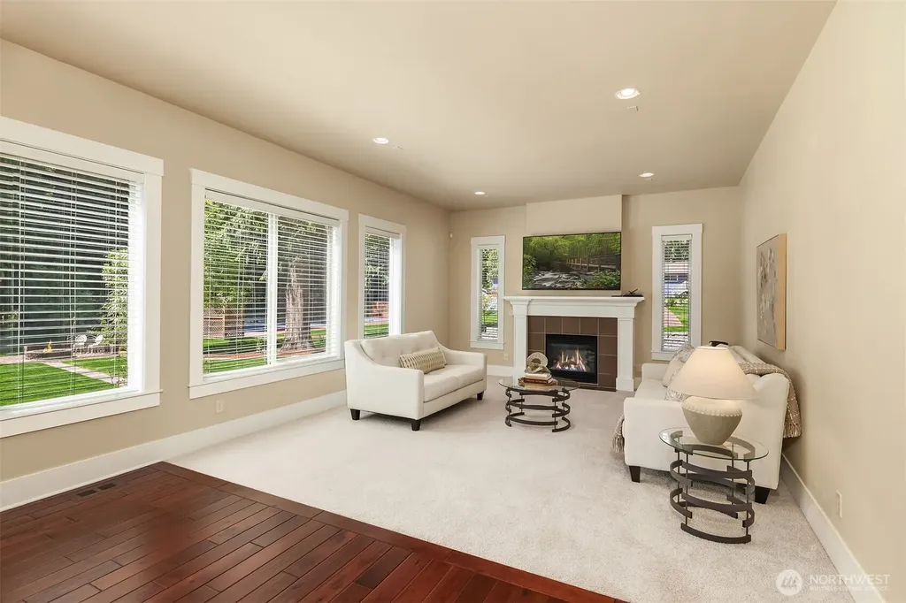 20125 SE 24th Street Sammamish WA 98075