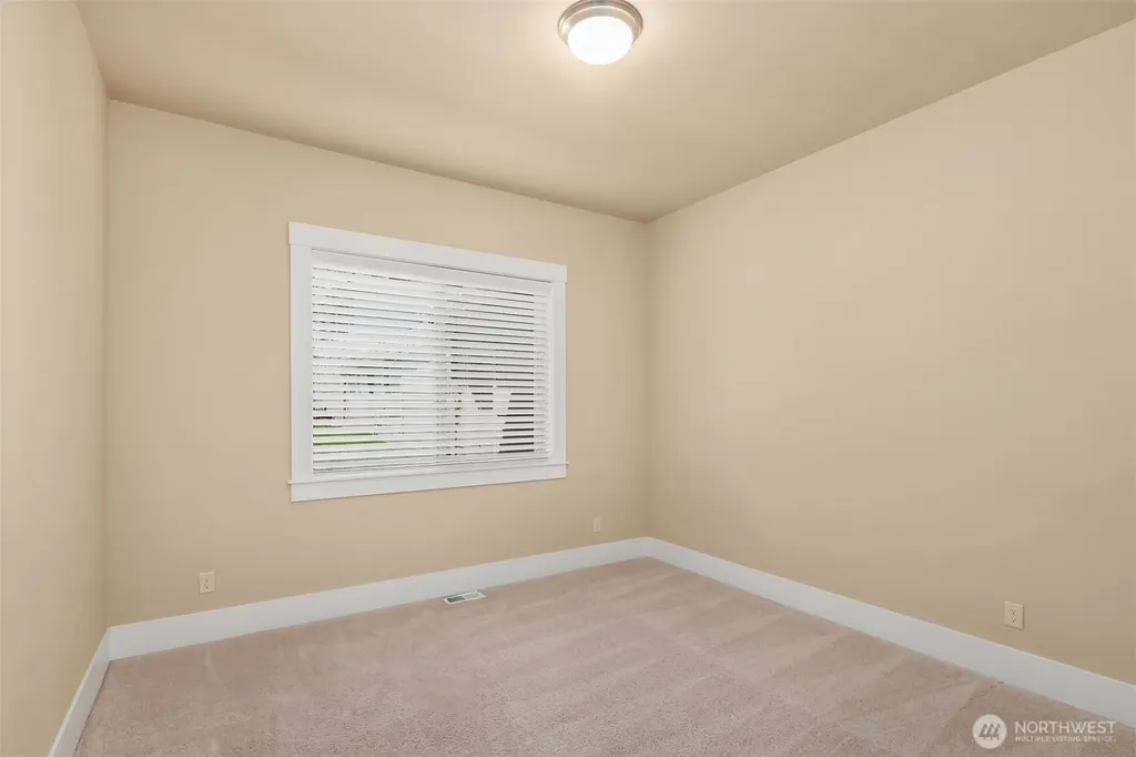 20125 SE 24th Street Sammamish WA 98075