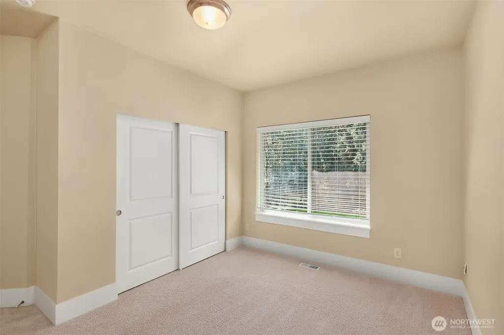 20125 SE 24th Street Sammamish WA 98075