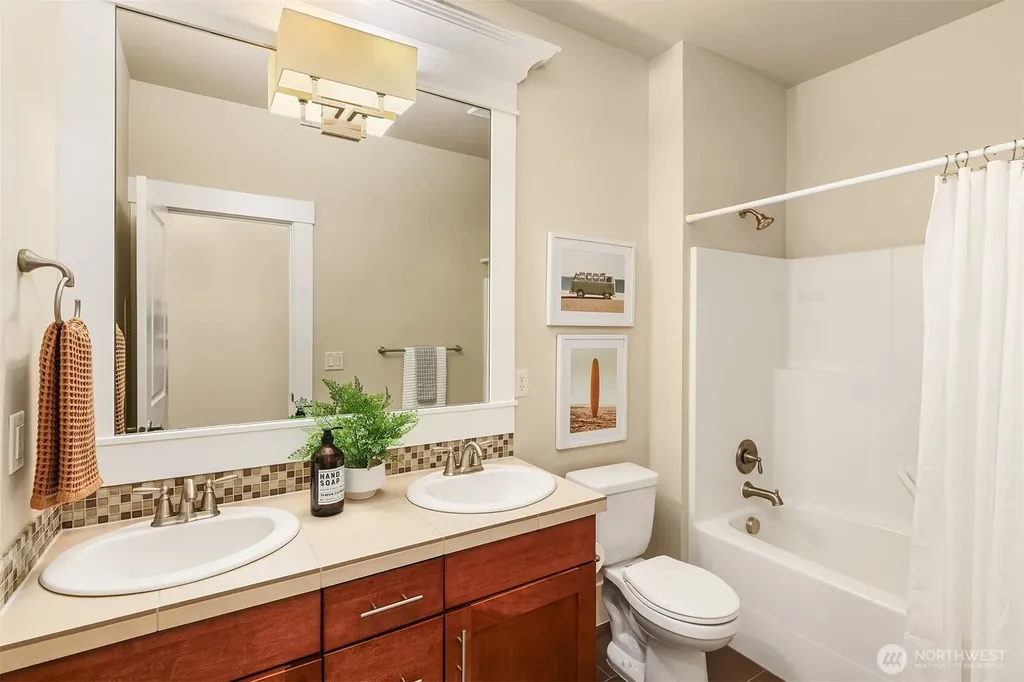 20125 SE 24th Street Sammamish WA 98075