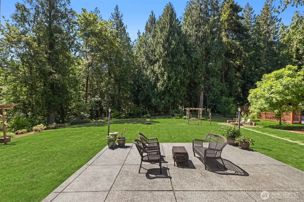 20125 SE 24th Street Sammamish WA 98075