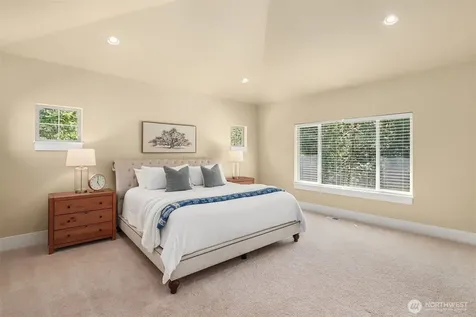 20125 SE 24th Street Sammamish WA 98075