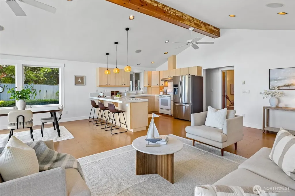 2815 Moorelands Drive NW Gig Harbor WA 98335