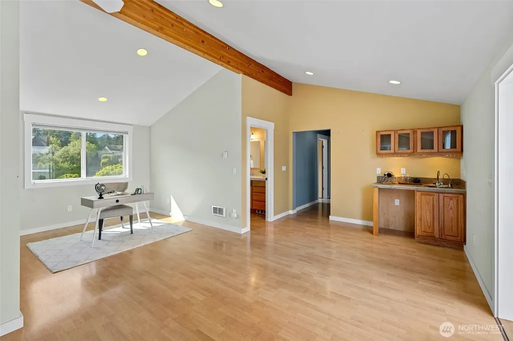 2815 Moorelands Drive NW Gig Harbor WA 98335