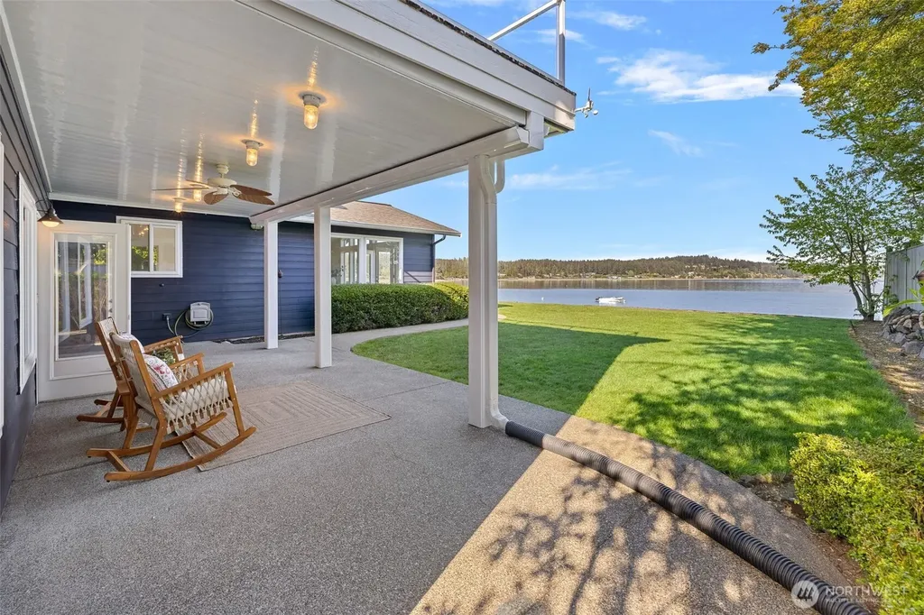 2815 Moorelands Drive NW Gig Harbor WA 98335