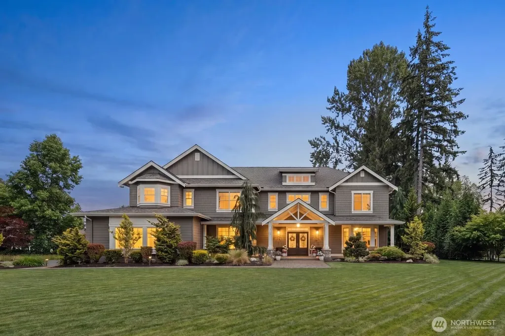 19710 166th Avenue NE Woodinville WA 98072