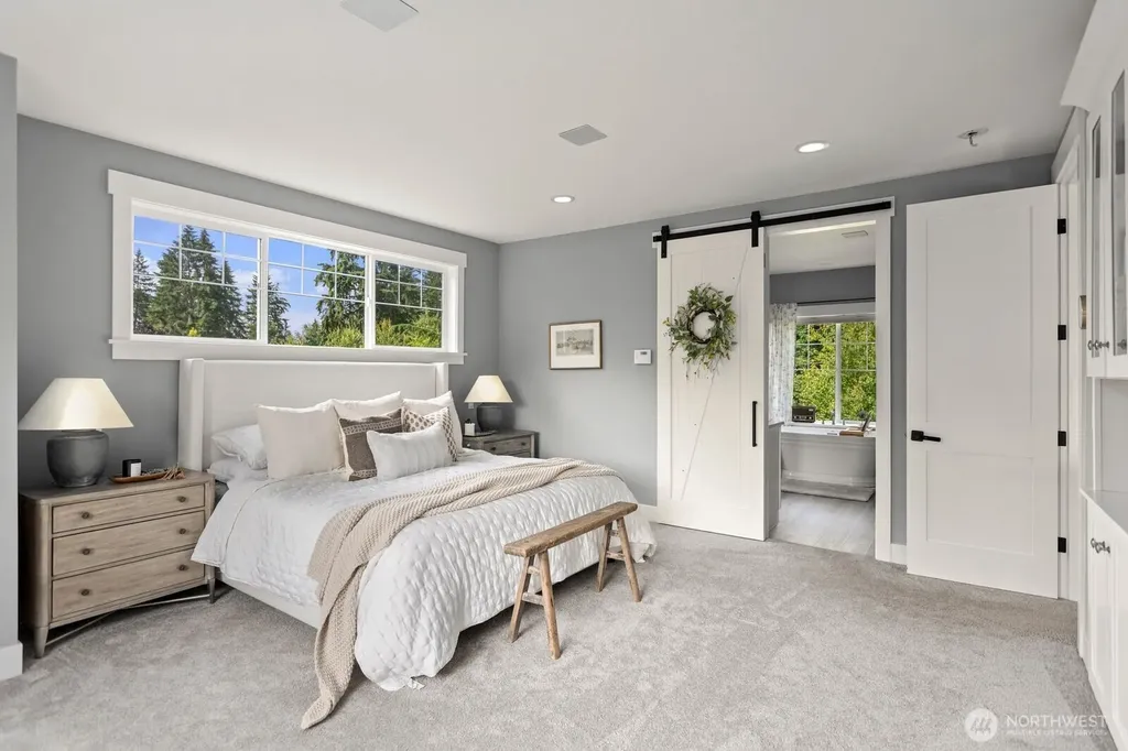 19710 166th Avenue NE Woodinville WA 98072