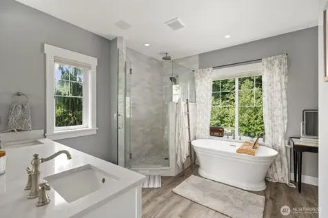 19710 166th Avenue NE Woodinville WA 98072