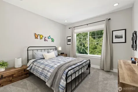 19710 166th Avenue NE Woodinville WA 98072