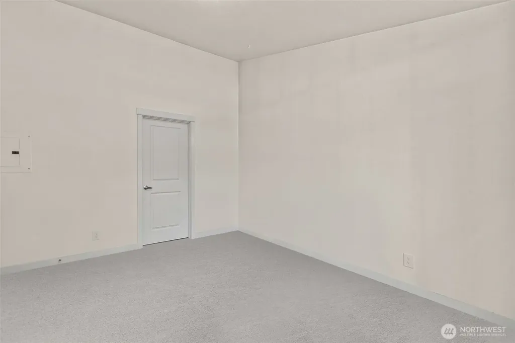 26005 106th Place SE Kent WA 98030