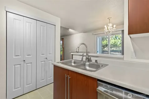 26005 106th Place SE Kent WA 98030