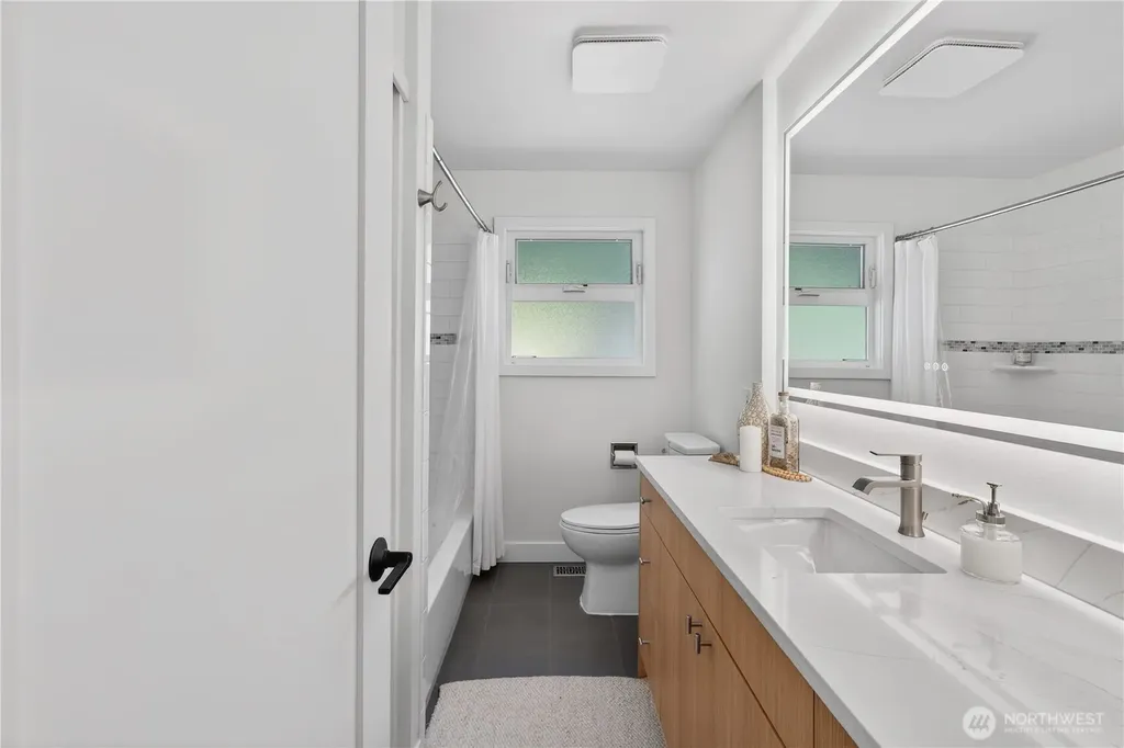 19927 89th Place W Edmonds WA 98026