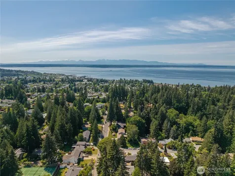 19927 89th Place W Edmonds WA 98026