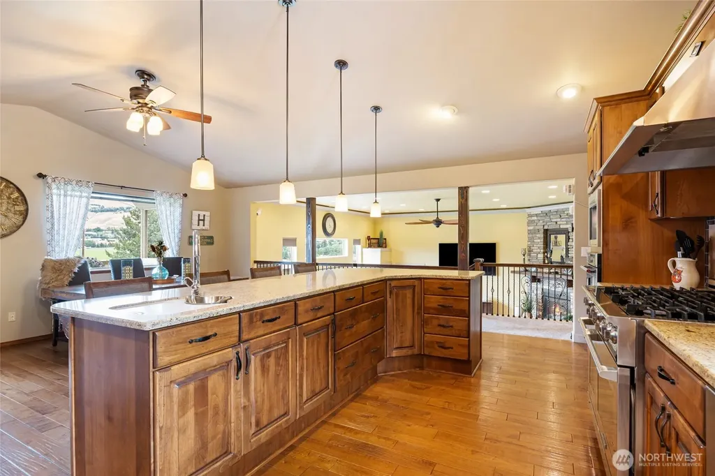 2049 Sleepy Hollow Road Wenatchee WA 98801