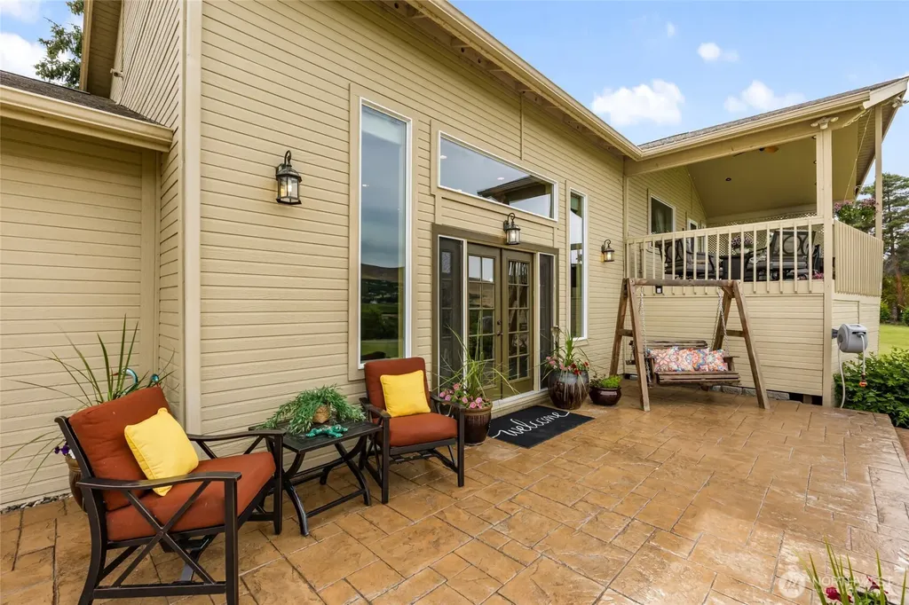 2049 Sleepy Hollow Road Wenatchee WA 98801