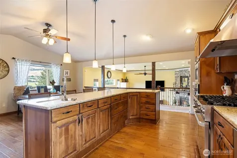 2049 Sleepy Hollow Road Wenatchee WA 98801