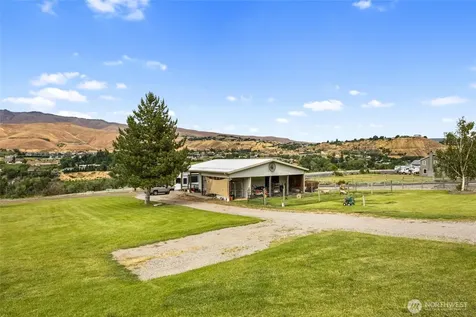 2049 Sleepy Hollow Road Wenatchee WA 98801