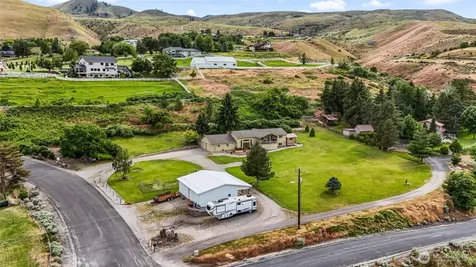 2049 Sleepy Hollow Road Wenatchee WA 98801