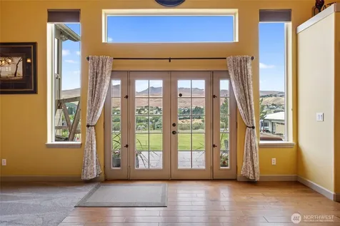 2049 Sleepy Hollow Road Wenatchee WA 98801