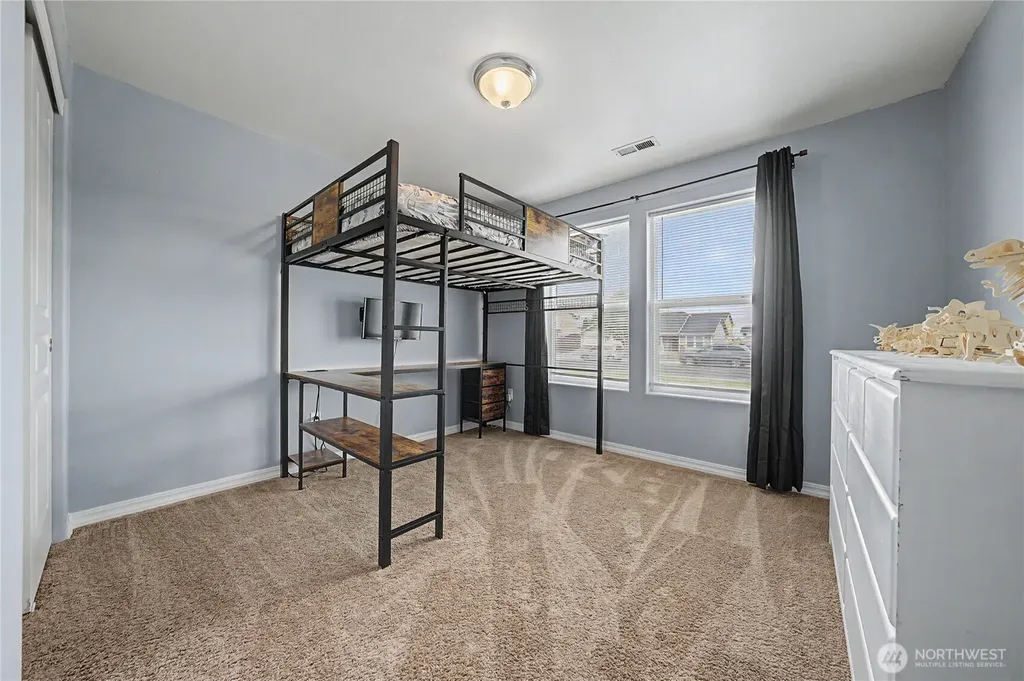 526 N Kentucky Drive Moses Lake WA 98837