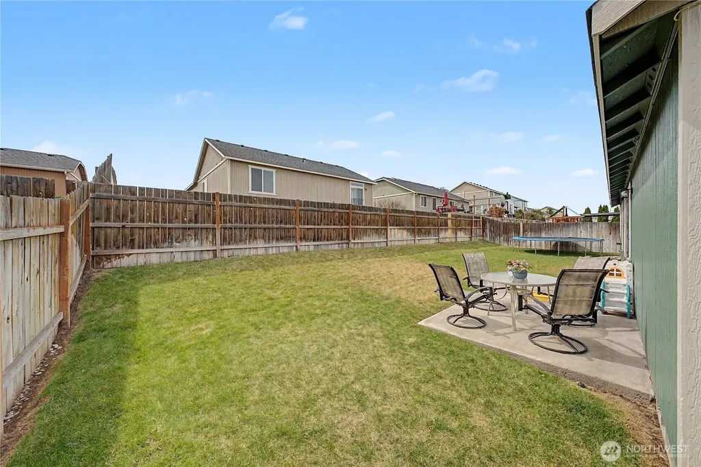 526 N Kentucky Drive Moses Lake WA 98837