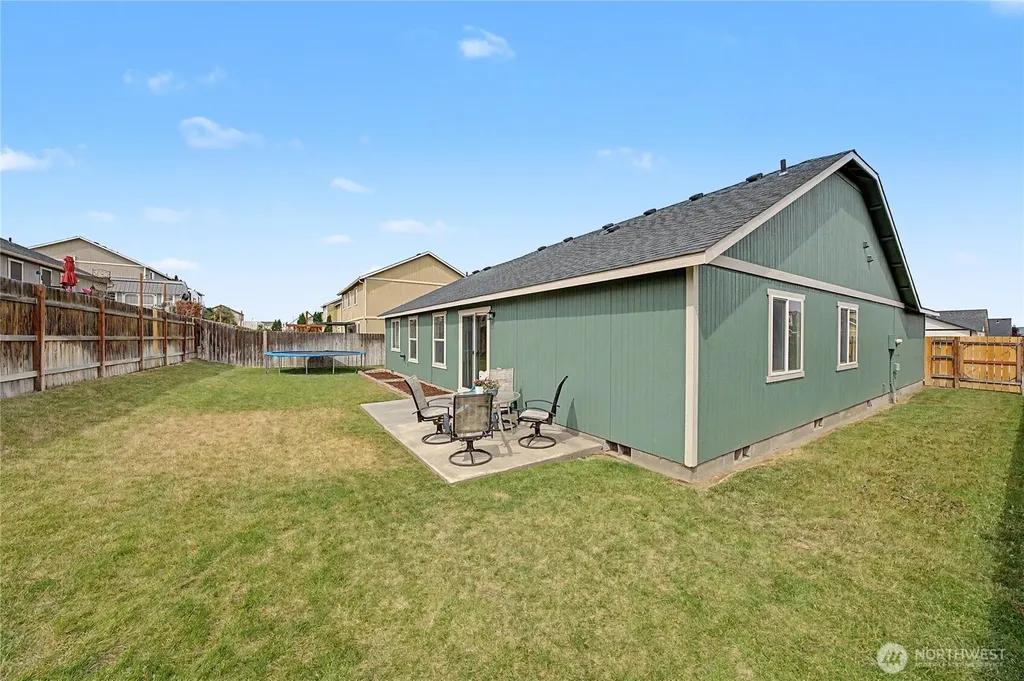 526 N Kentucky Drive Moses Lake WA 98837