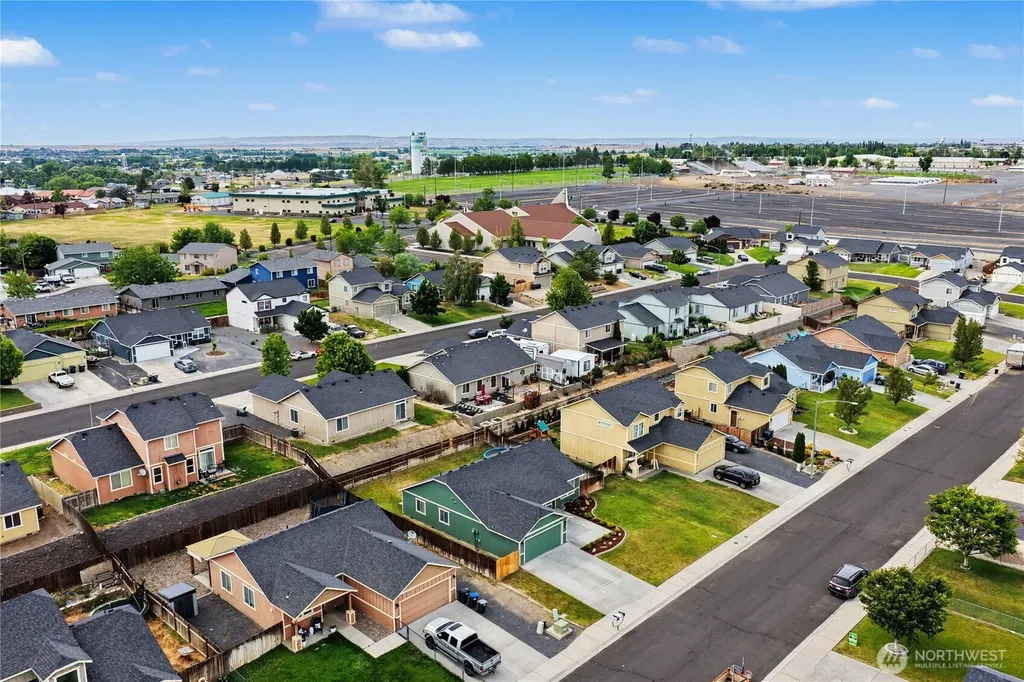 526 N Kentucky Drive Moses Lake WA 98837