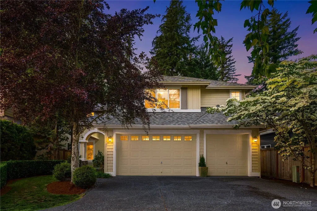 27422 SE 8th Place Sammamish WA 98075