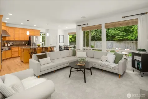 27422 SE 8th Place Sammamish WA 98075