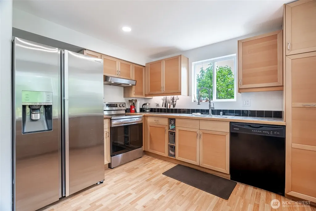 7318 E Raintree Lane Port Orchard WA 98366
