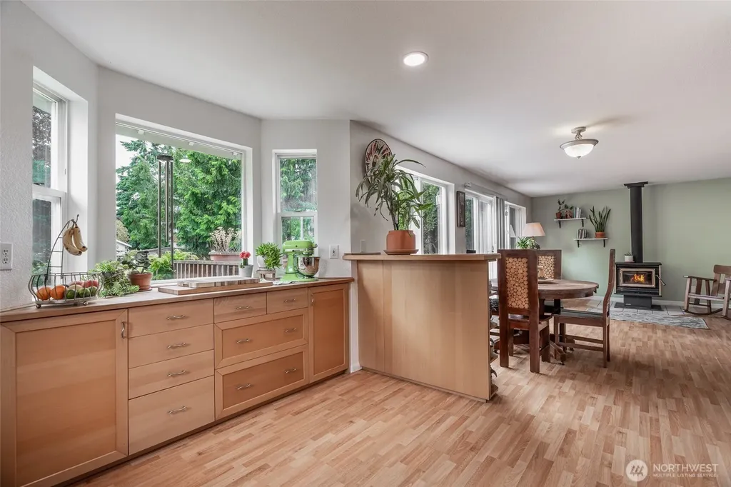 7318 E Raintree Lane Port Orchard WA 98366