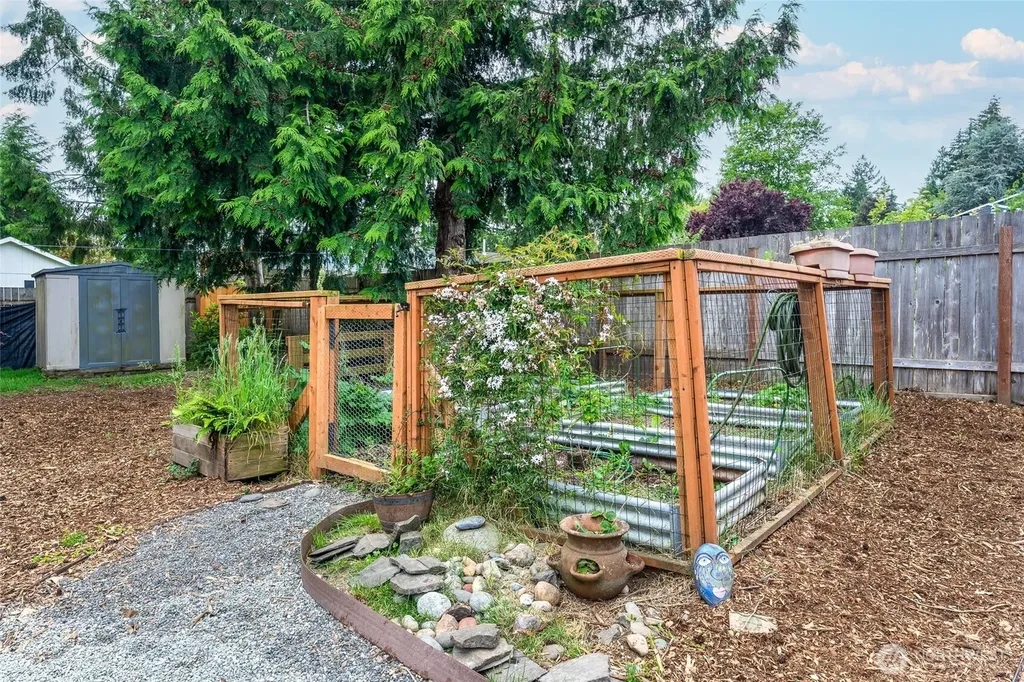 7318 E Raintree Lane Port Orchard WA 98366