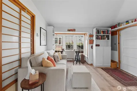 2727 Fairview Avenue E Seattle WA 98102