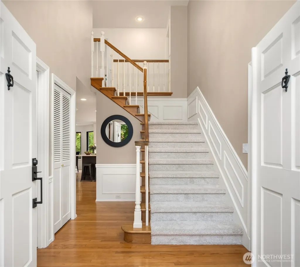 24520 NE 11th Place Sammamish WA 98074