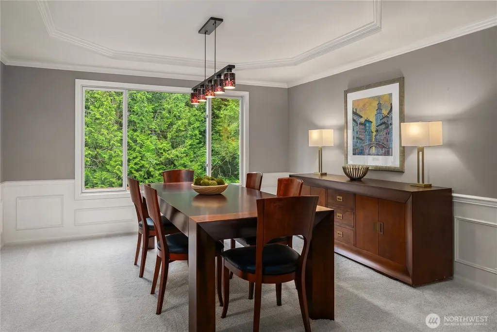 24520 NE 11th Place Sammamish WA 98074