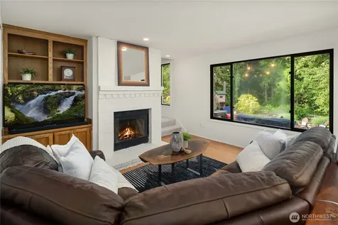 24520 NE 11th Place Sammamish WA 98074