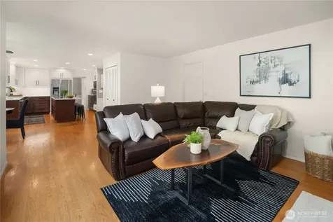 24520 NE 11th Place Sammamish WA 98074