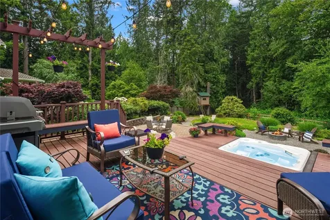 24520 NE 11th Place Sammamish WA 98074