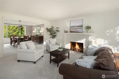 24520 NE 11th Place Sammamish WA 98074