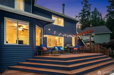 24520 NE 11th Place Sammamish WA 98074