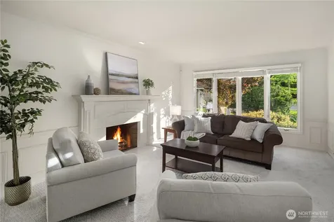 24520 NE 11th Place Sammamish WA 98074