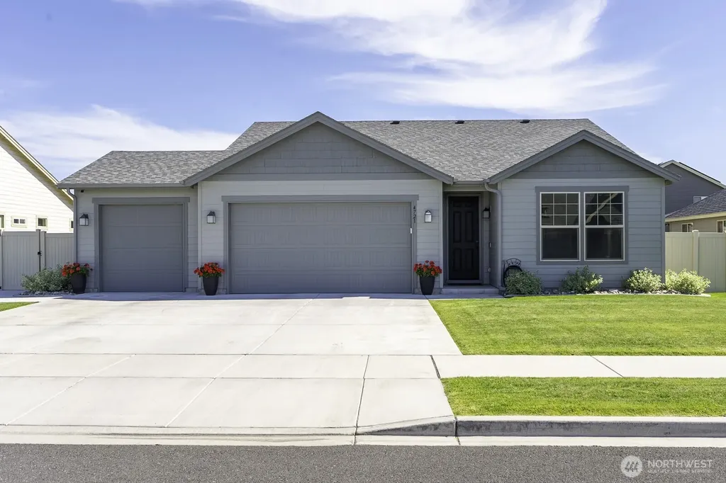 4721 W Wren Moses Lake WA 98837