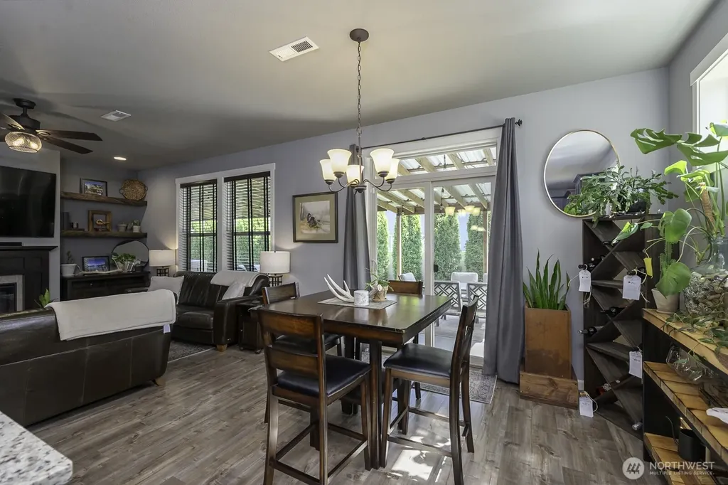 4721 W Wren Moses Lake WA 98837
