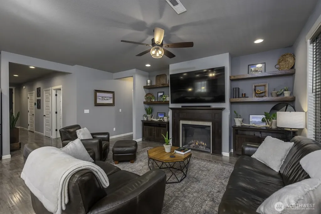 4721 W Wren Moses Lake WA 98837