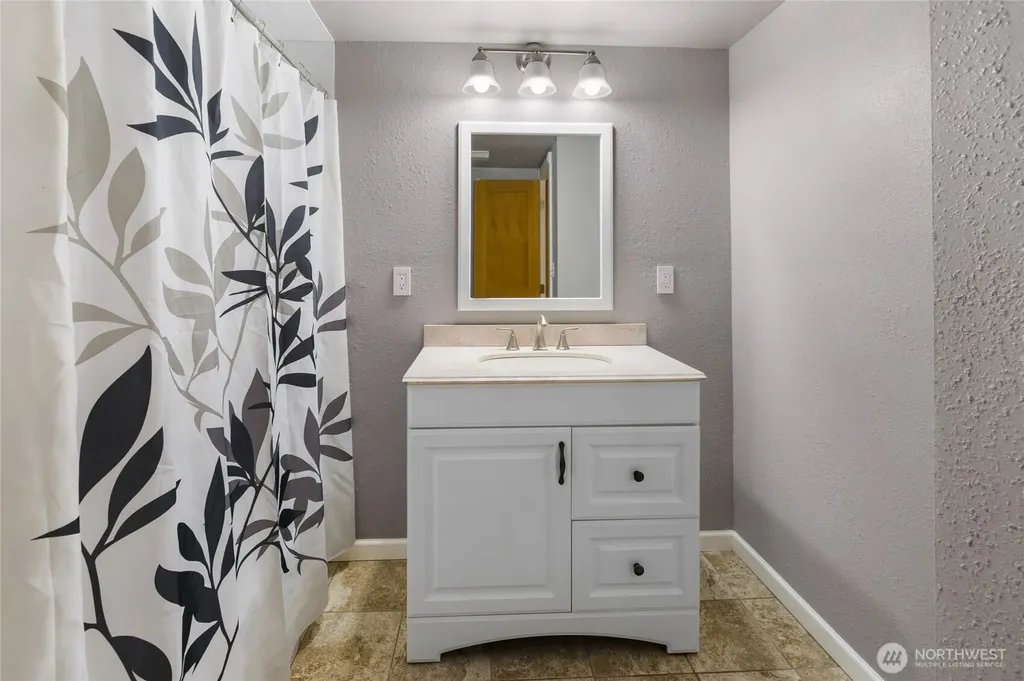 327 Lincoln Street Cle Elum WA 98922